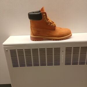 Timberland Classic Tan Boot